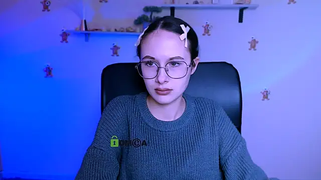 Snapshot of mona_cloud chatting on 01/13/26, 08:24 mona cloud online show from 01/13/26, 08:24