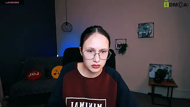 mona cloud online show from 03/16/25, 12:33