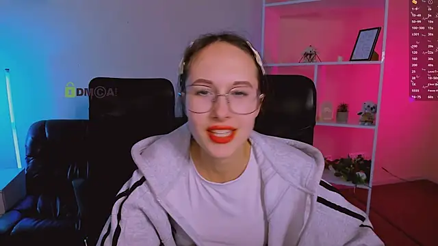 mona cloud online show from 11/27/25, 02:01