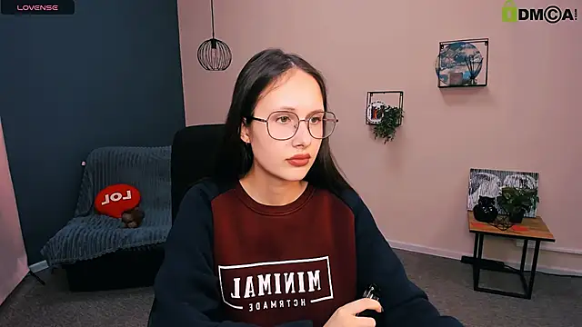 mona cloud online show from 03/15/25, 02:55