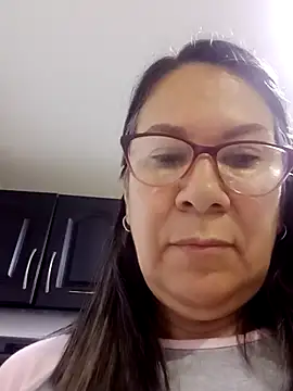 Snapshot of victoria_wayne chatting on 10/03/25, 09:55 victoria wayne online show from 10/03/25, 09:55