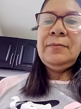 Snapshot of victoria_wayne chatting on 10/06/25, 10:16 victoria wayne online show from 10/06/25, 10:16