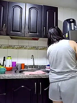 victoria wayne online show from 04/09/26, 10:10