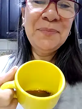 Snapshot of victoria_wayne chatting on 09/15/25, 10:26 victoria wayne online show from 09/15/25, 10:26