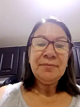 Snapshot of victoria_wayne chatting on 10/17/25, 09:56 victoria wayne online show from 10/17/25, 09:56