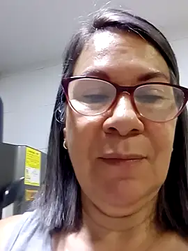 Snapshot of victoria_wayne chatting on 11/05/25, 10:07 victoria wayne online show from 11/05/25, 10:07