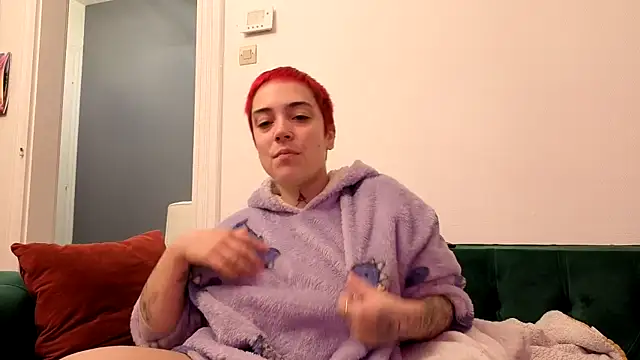 Snapshot of OllympeKaii chatting on 10/02/25, 04:49 OllympeKaii online show from 10/02/25, 04:49