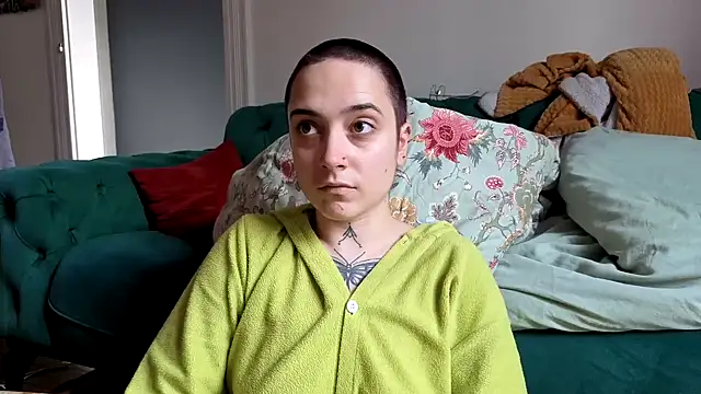 OllympeKaii online show from 11/11/25, 12:44