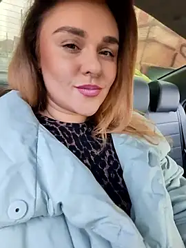 Juicy PeachLux online show from 10/18/25, 08:38