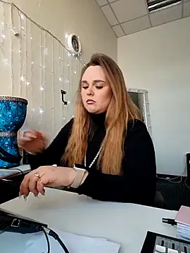 Juicy PeachLux online show from 02/06/26, 07:37