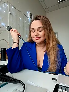 Juicy PeachLux online show from 04/25/26, 07:55