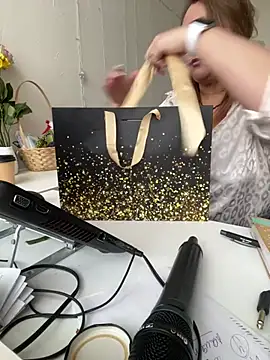 Juicy PeachLux online show from 03/10/25, 12:06
