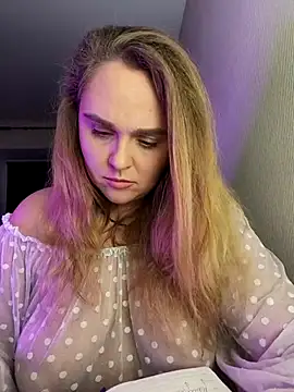 Juicy PeachLux online show from 09/22/25, 06:36