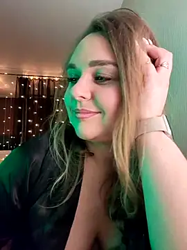 Juicy PeachLux online show from 12/01/25, 06:42