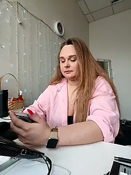 Juicy PeachLux online show from 04/08/26, 05:53