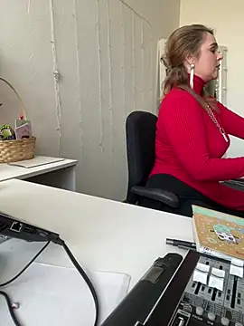 Juicy PeachLux online show from 03/09/25, 11:03