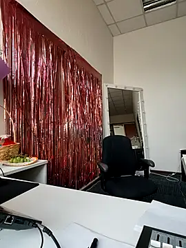 Juicy PeachLux online show from 10/15/25, 09:39