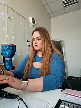 Juicy PeachLux online show from 02/12/26, 07:52