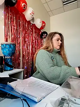 Juicy PeachLux online show from 02/27/26, 07:52