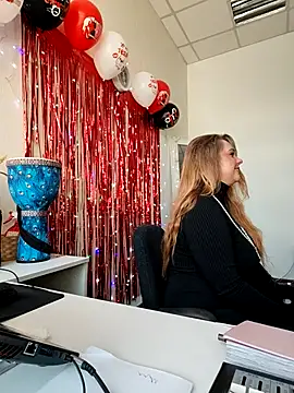 Juicy PeachLux online show from 02/28/26, 08:03