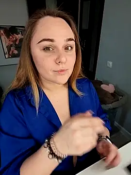 Juicy PeachLux online show from 11/15/25, 07:12