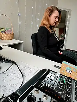 Juicy PeachLux online show from 03/15/25, 06:58