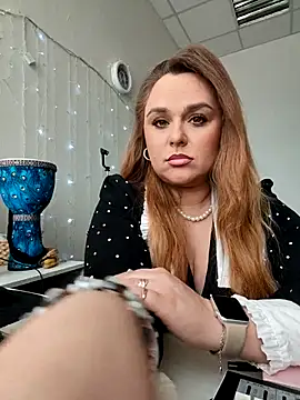 Juicy PeachLux online show from 02/08/26, 07:39