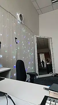 Juicy PeachLux online show from 02/16/26, 09:52