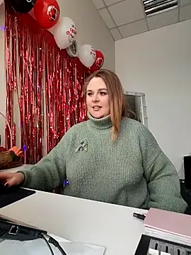 Juicy PeachLux online show from 02/25/26, 05:51