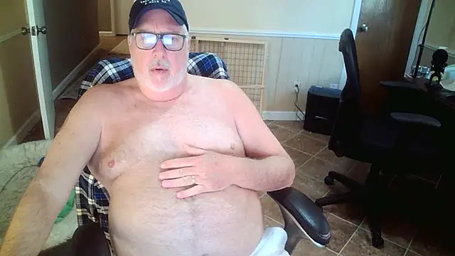 superbearboss online show from 11/13/25, 06:12