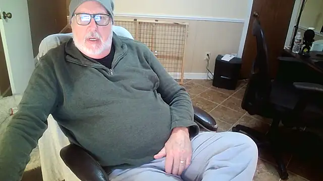 superbearboss online show from 12/04/25, 10:31