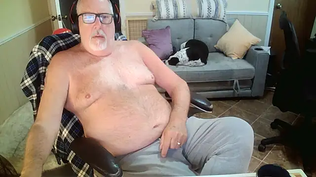 Snapshot of superbearboss chatting on 06/07/26, 03:17 superbearboss online show from 06/07/26, 03:17