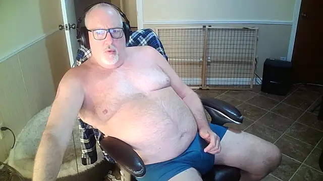 superbearboss online show from 10/21/25, 02:44