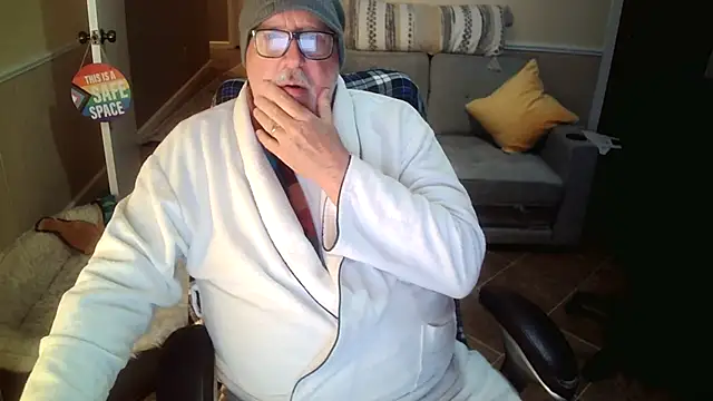 superbearboss online show from 01/13/26, 12:15