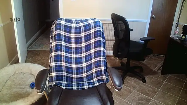 superbearboss online show from 10/29/25, 02:05