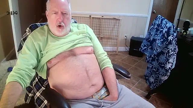 superbearboss online show from 11/21/25, 04:39