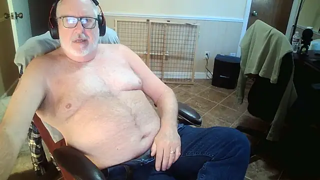 superbearboss online show from 11/25/25, 06:08