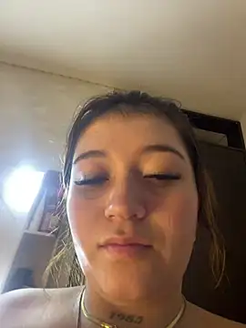 Karina Leon online show from 07/02/26, 03:23