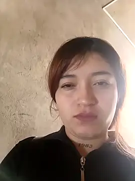 Karina Leon online show from 11/24/25, 06:08