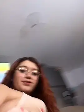 Karina Leon online show from 06/02/26, 09:37