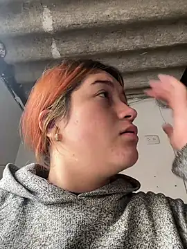 Karina Leon online show from 04/17/26, 04:10