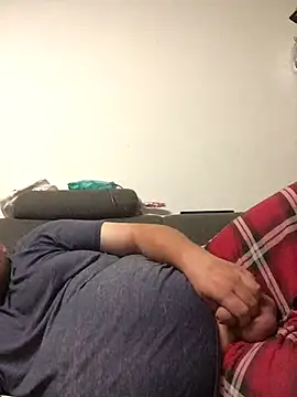 Snapshot of Derbaer1990 chatting on 09/19/25, 07:40 Derbaer1990 online show from 09/19/25, 07:40