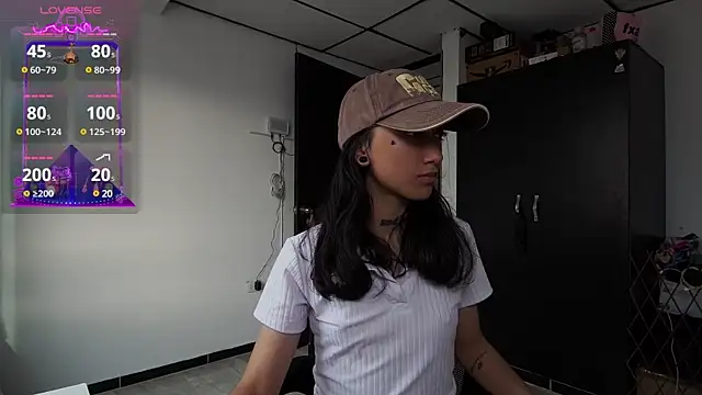 Snapshot of 22Amatista chatting on 03/12/25, 10:28 22Amatista online show from 03/12/25, 10:28