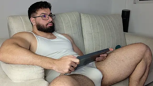 Snapshot of Roman_Lux chatting on 02/19/26, 04:53 Roman Lux online show from 02/19/26, 04:53