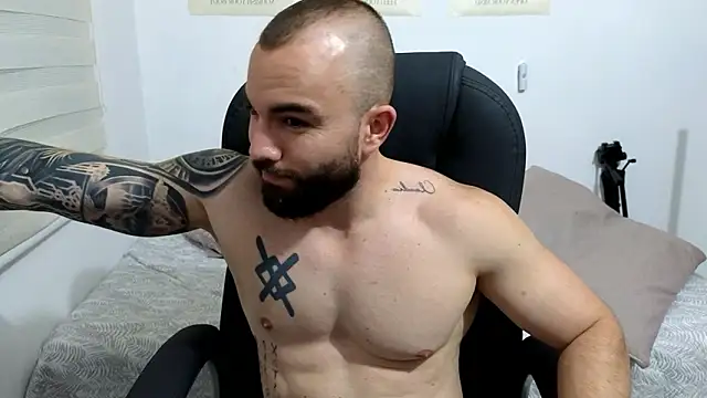 Snapshot of Isaac_Carter chatting on 02/02/26, 11:26 Isaac Carter online show from 02/02/26, 11:26