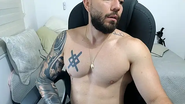 Snapshot of Isaac_Carter chatting on 06/19/26, 11:05 Isaac Carter online show from 06/19/26, 11:05