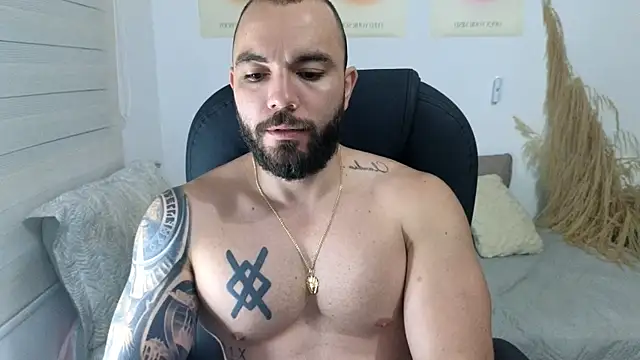 Snapshot of Isaac_Carter chatting on 01/06/26, 11:03 Isaac Carter online show from 01/06/26, 11:03