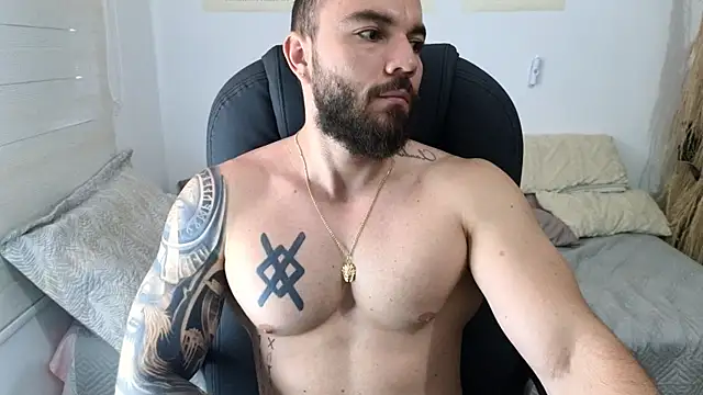 Isaac Carter online show from 12/05/25, 01:32