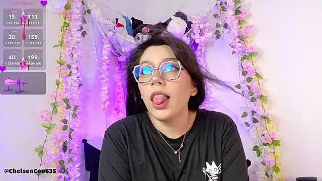 chelsea  coo online show from 09/14/25, 08:20