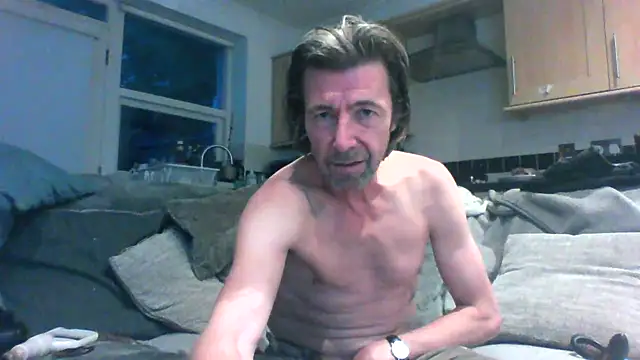 Snapshot of Grower_and_shower chatting on 09/23/25, 06:26 Grower and shower online show from 09/23/25, 06:26